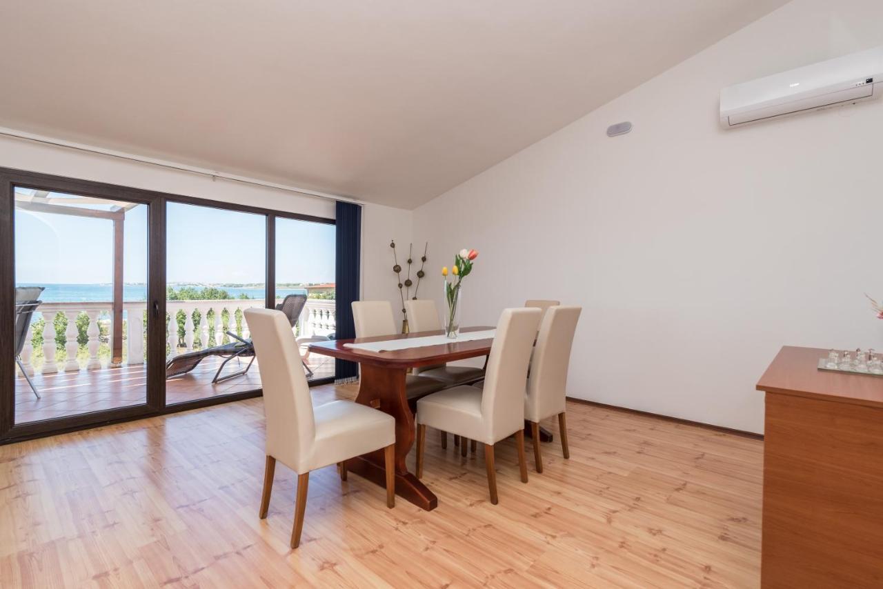 Apartment Astoria Затон Екстер'єр фото