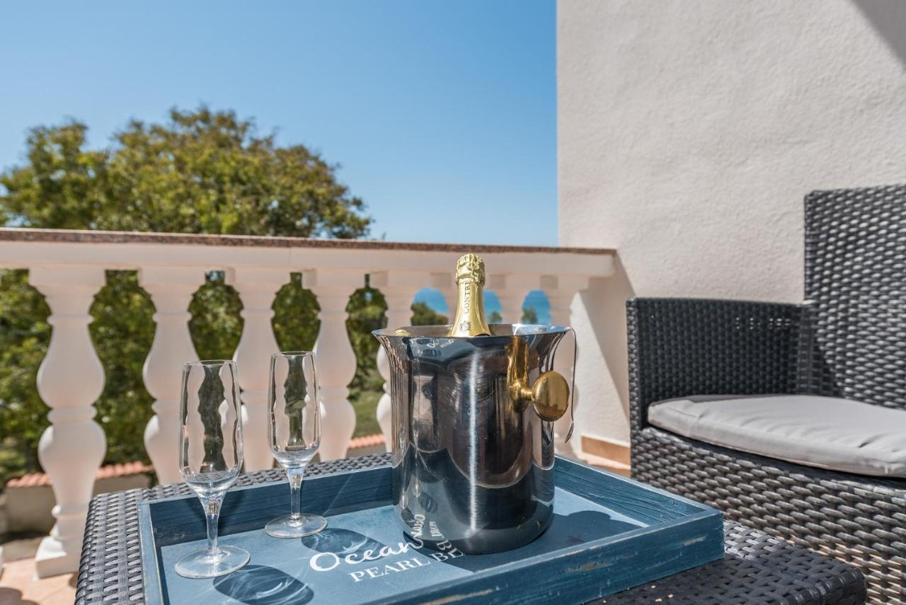 Apartment Astoria Затон Екстер'єр фото