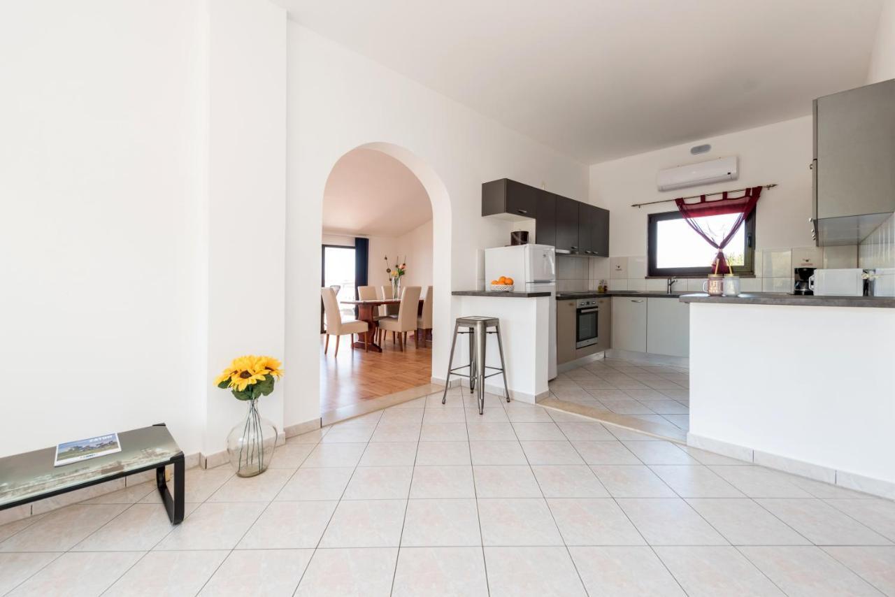 Apartment Astoria Затон Екстер'єр фото