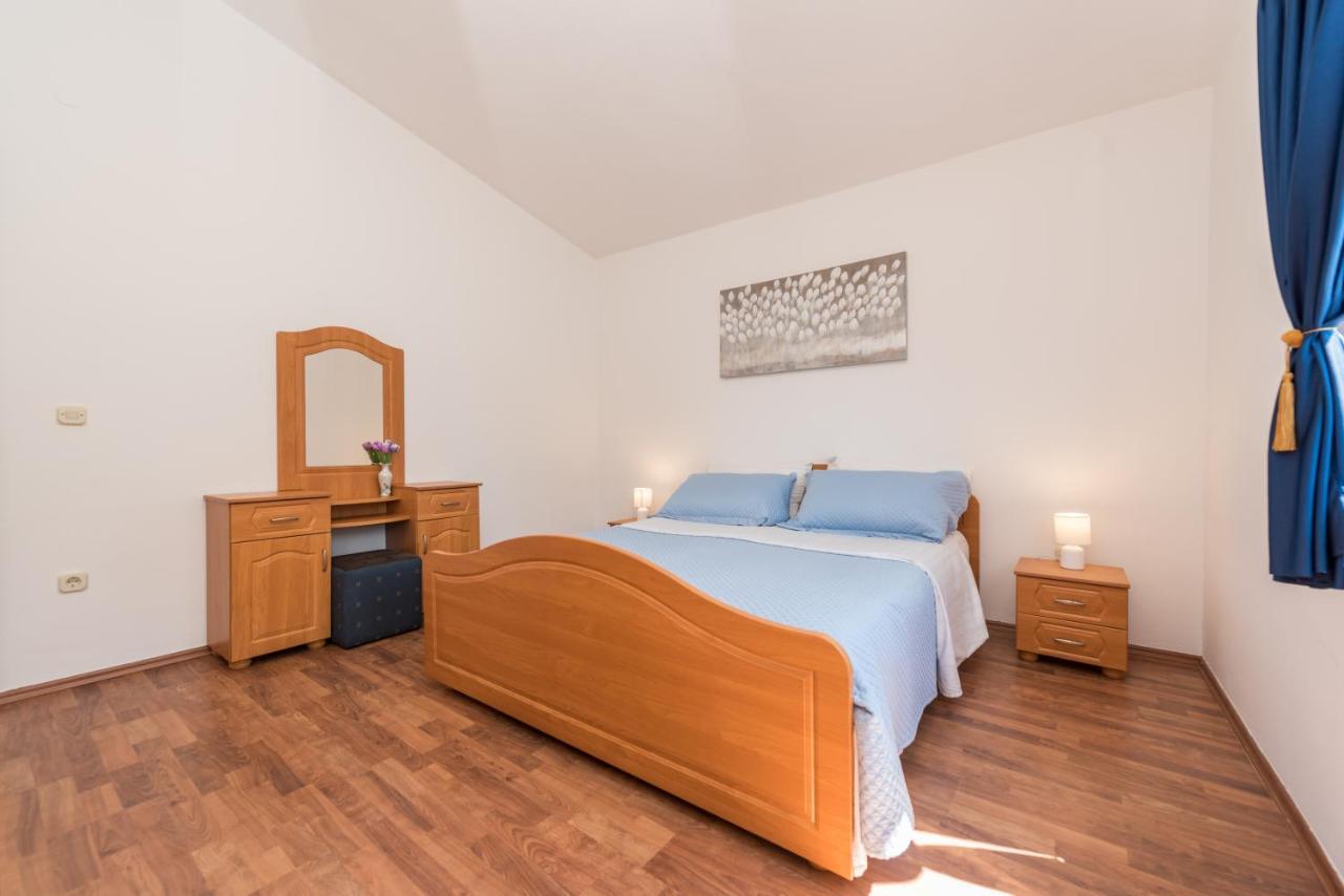 Apartment Astoria Затон Екстер'єр фото