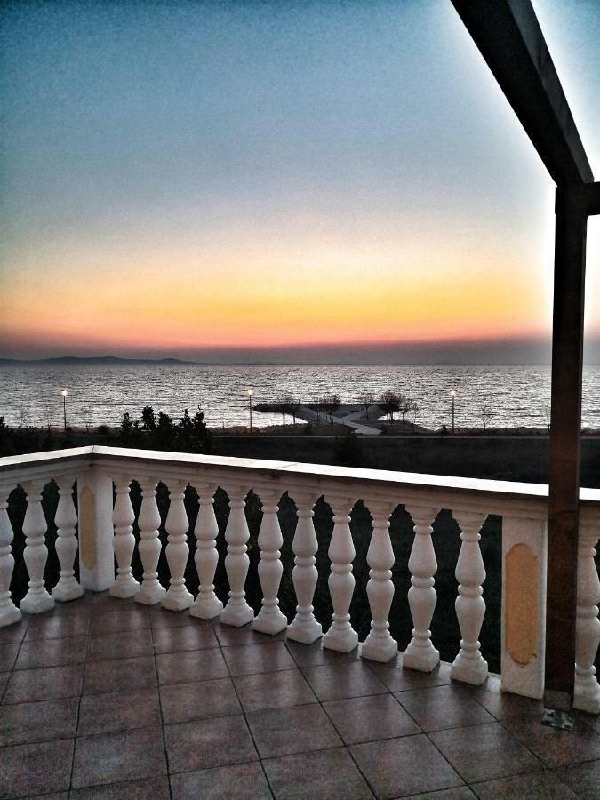 Apartment Astoria Затон Екстер'єр фото